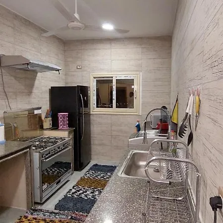 Heart Of Town Sea View Apartment Safaga Exterior photo